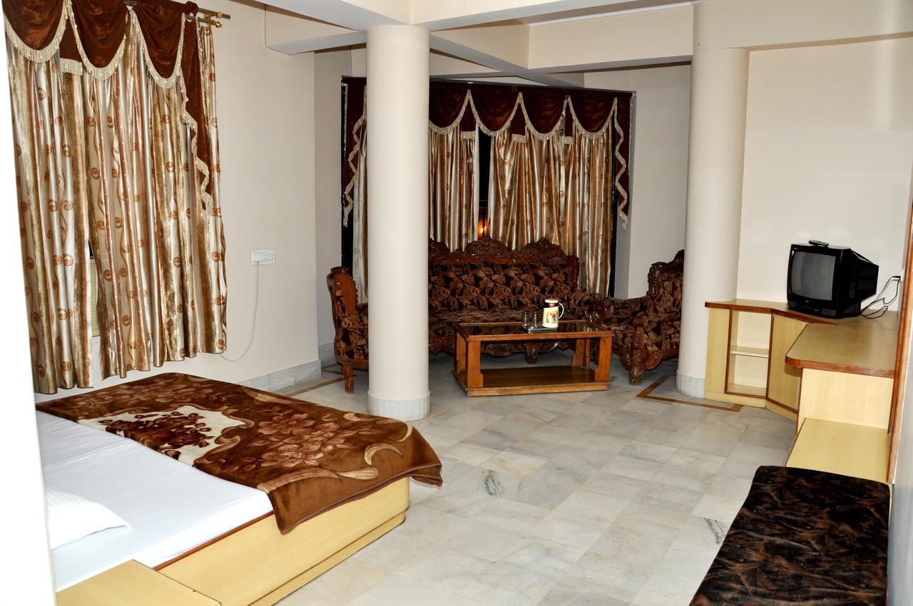 Hotel Kirti Plaza Chittorgarh Εξωτερικό φωτογραφία