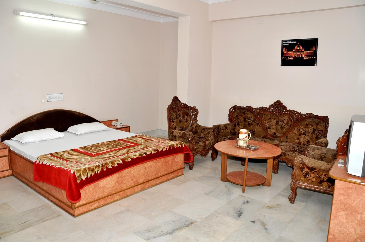 Hotel Kirti Plaza Chittorgarh Εξωτερικό φωτογραφία