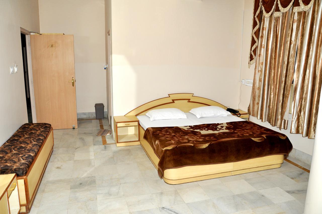 Hotel Kirti Plaza Chittorgarh Εξωτερικό φωτογραφία