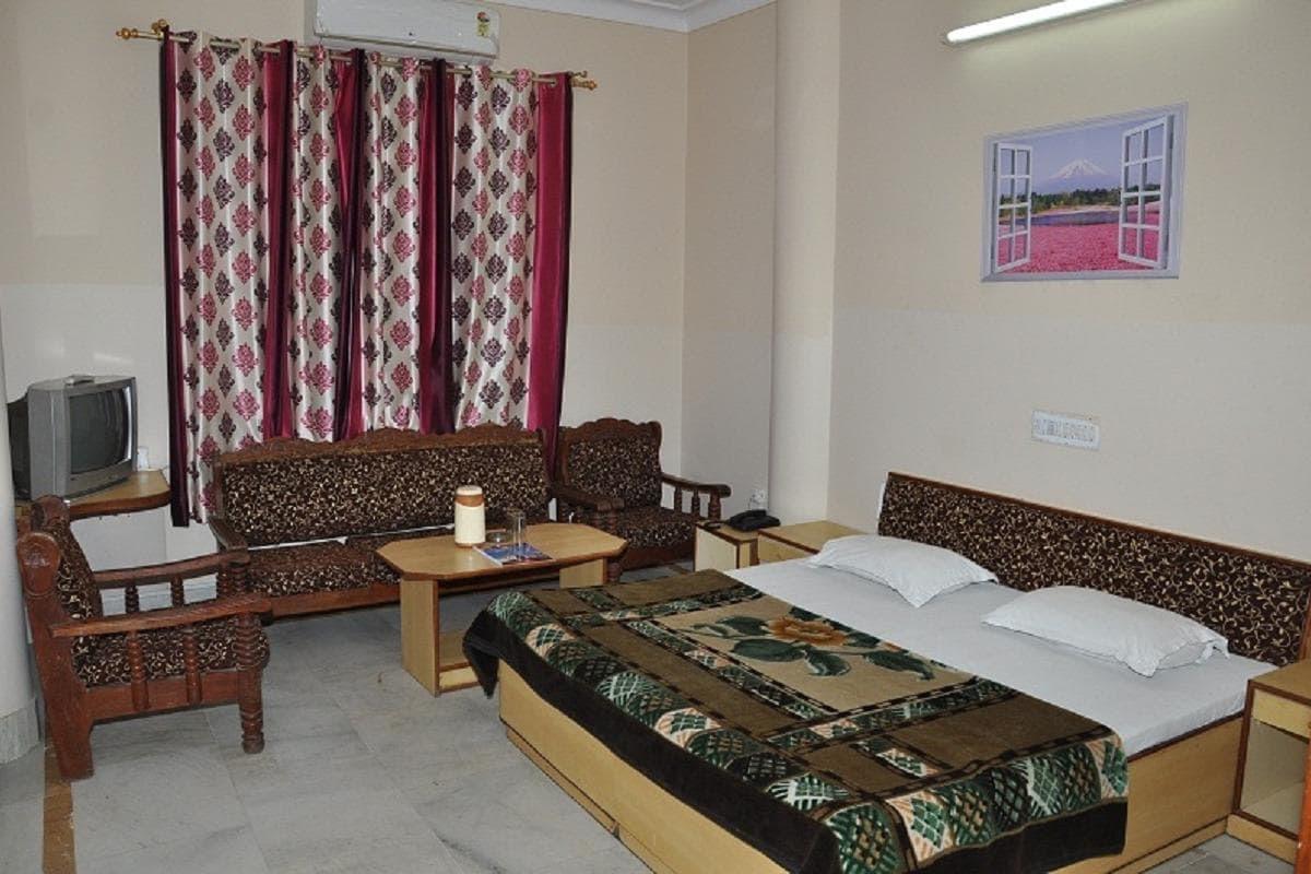 Hotel Kirti Plaza Chittorgarh Εξωτερικό φωτογραφία