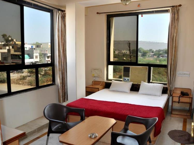 Hotel Kirti Plaza Chittorgarh Εξωτερικό φωτογραφία